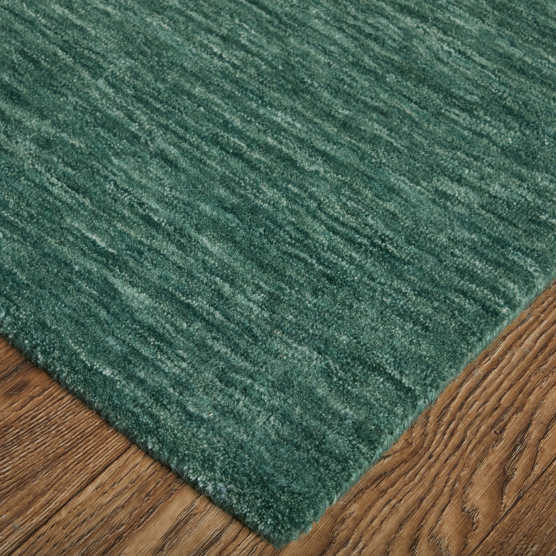 Luna Modern Solid - Green/White Area Rug-2