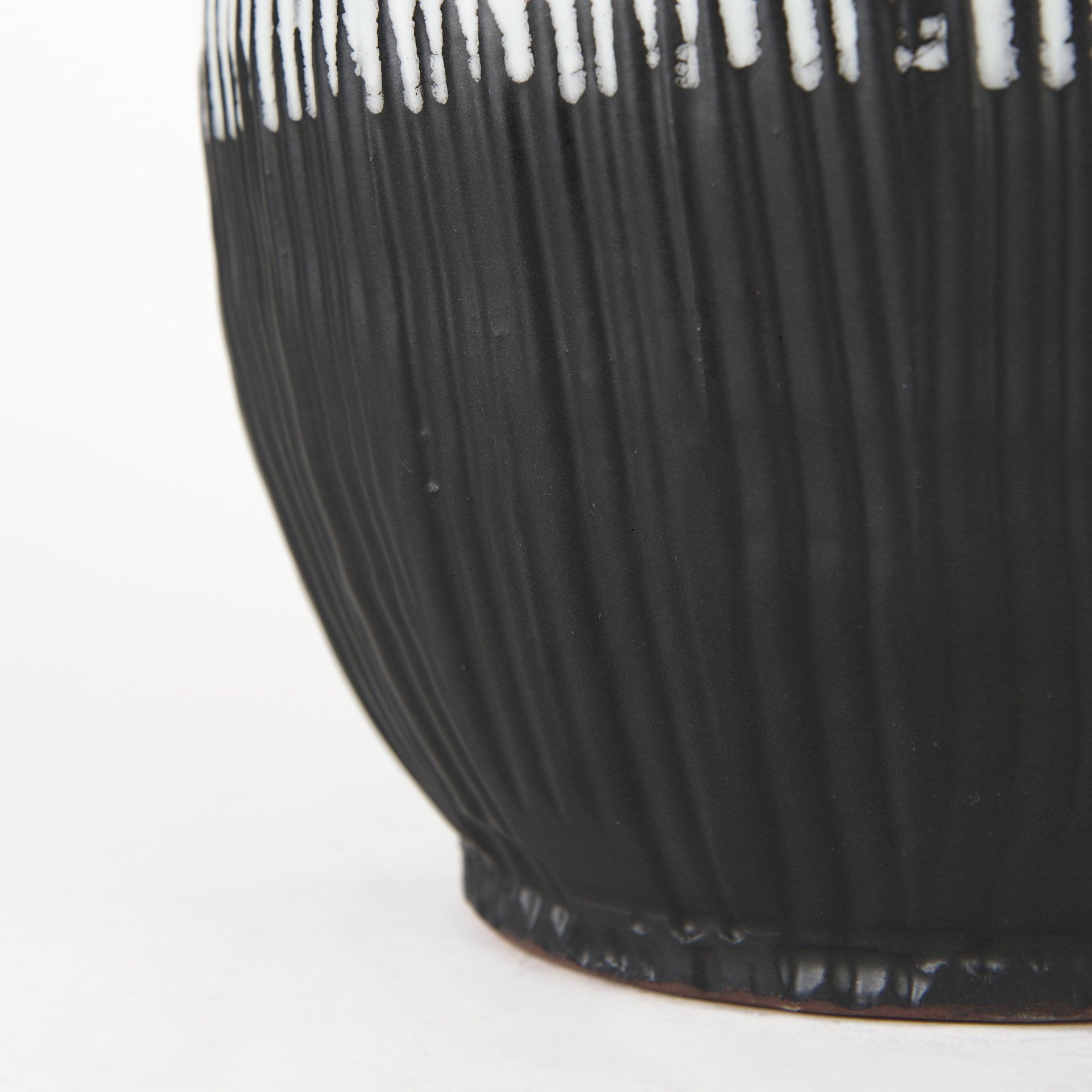 13" Black Gray And White Abstract Cylinder Ceramic Table Vase-5