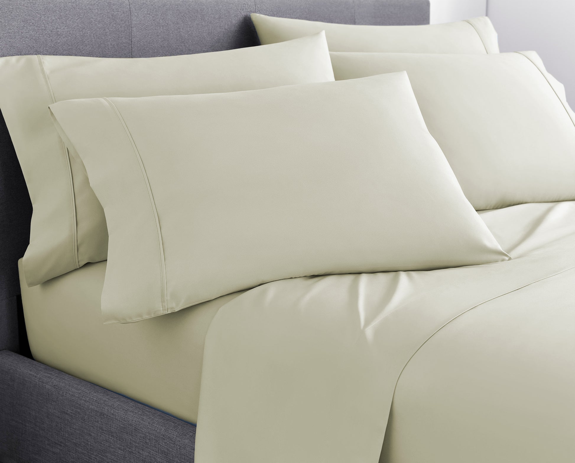 Six Piece Cream Microfiber King Sheet Set-3